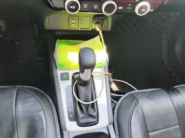 Honda Fit — Фото автомобиля 6