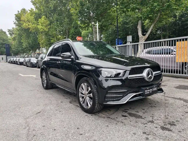 Mercedes-Benz GLE-Class — Фото автомобиля 2