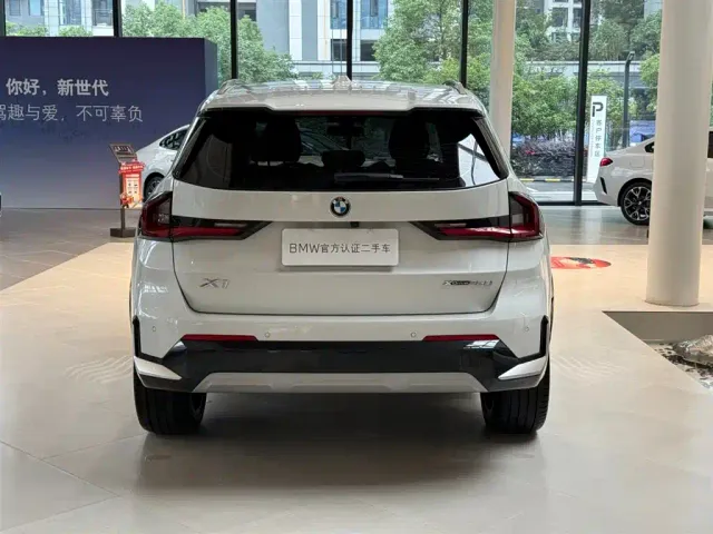 BMW X1 — Фото автомобиля 9