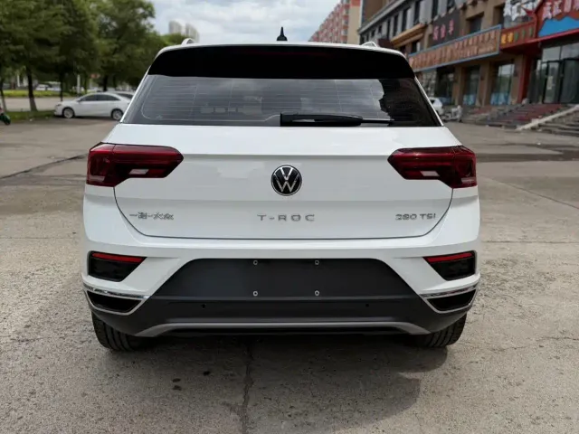 Volkswagen T-Roc — Фото автомобиля 5