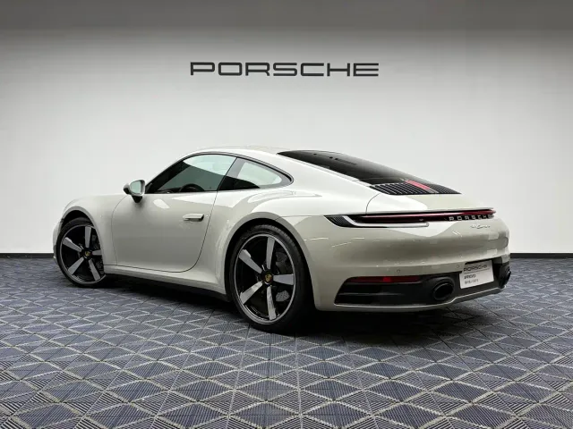 Porsche 911 — Фото автомобиля 14