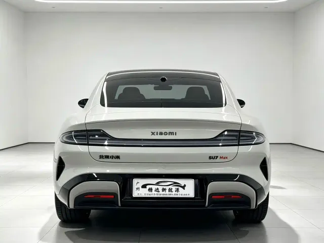 Xiaomi SU7 — Фото автомобиля 25