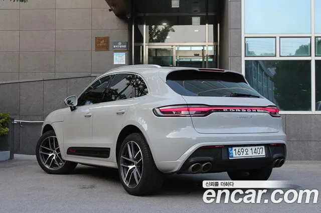 Porsche Macan — Фото автомобиля 5