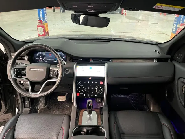 Land Rover Discovery Sport — Фото автомобиля 9