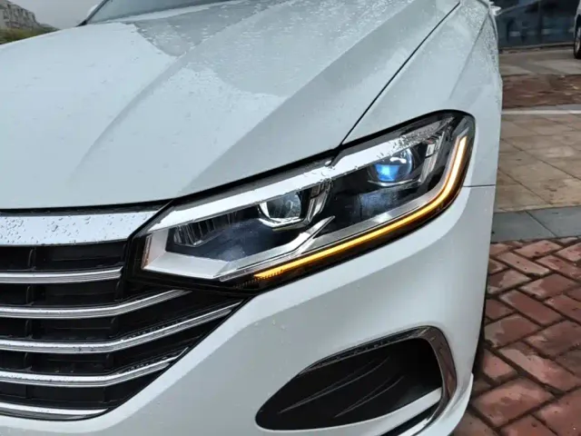 Volkswagen Lavida — Фото автомобиля 23