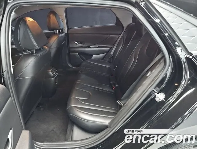 Hyundai Avante CN7 — Фото автомобиля 12