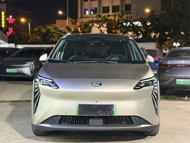 GAC Aion Y — Фото автомобиля 2