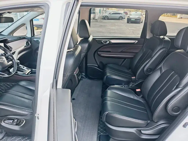 GAC Trumpchi M6 — Фото автомобиля 5
