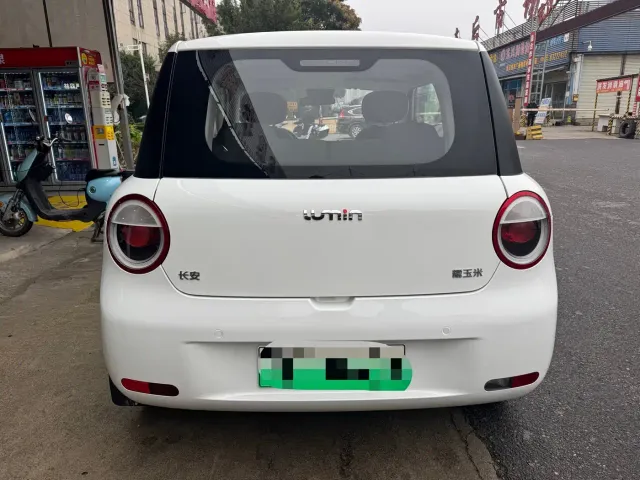 Changan Lumin — Фото автомобиля 13