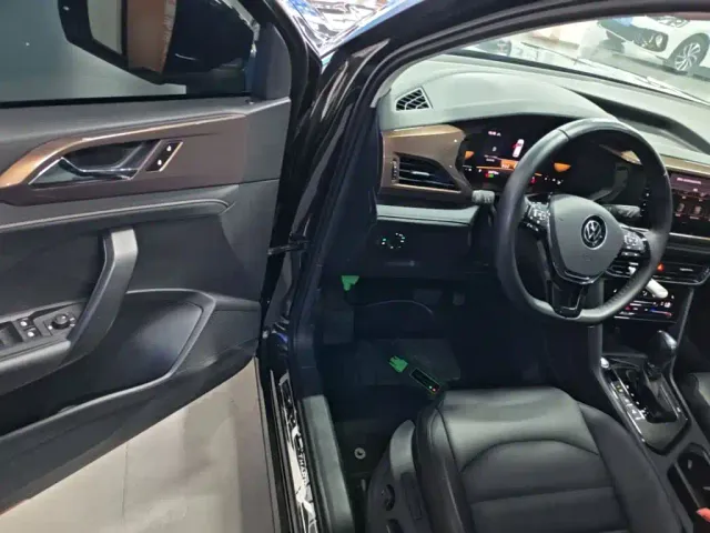 Volkswagen Tharu — Фото автомобиля 15