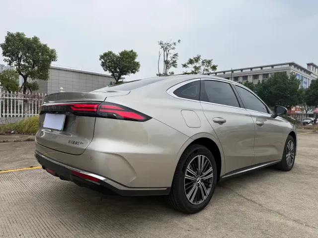 Geely Galaxy Stellar 6 — Фото автомобиля 6