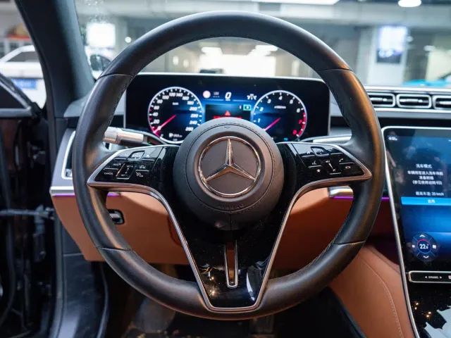 Mercedes-Benz S-Class — Фото автомобиля 9