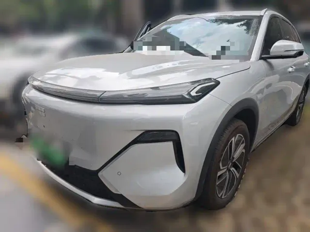 Фотография автомобиля — Geely Galaxy Starship 7 EM-i