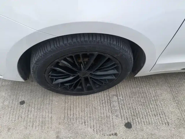 Geely Borui — Фото автомобиля 22