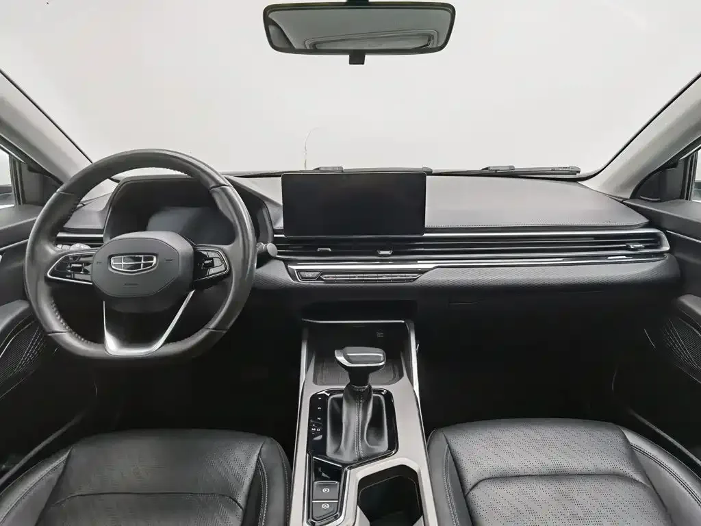 Geely Emgrand 2022 4th Generation 1.5L CVT Premium — Фото автомобиля 5
