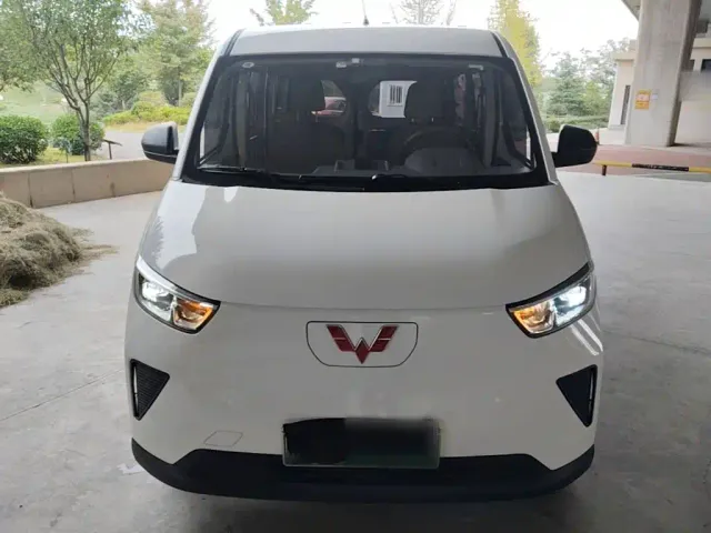 Wuling Yangguang — Фото автомобиля 2