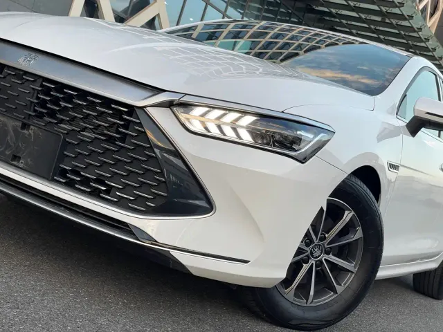 BYD Qin PLUS — Фото автомобиля 4