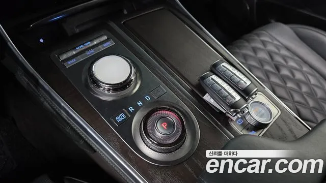Genesis GV80 — Фото автомобиля 12