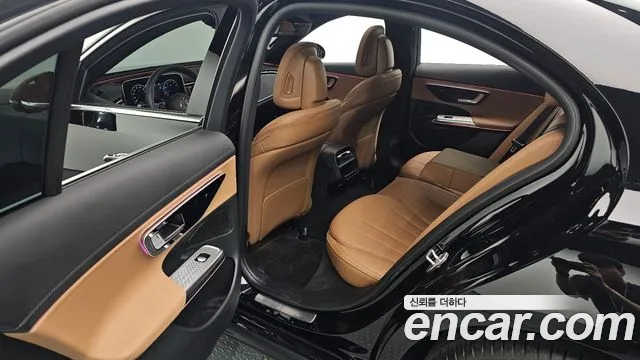 Mercedes-Benz E-Class W214 — Фото автомобиля 18