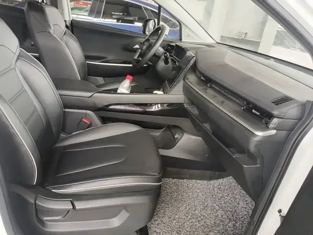 Hyundai Kustu 2024 270TGDi LUX Premium Edition — Фото автомобиля 12