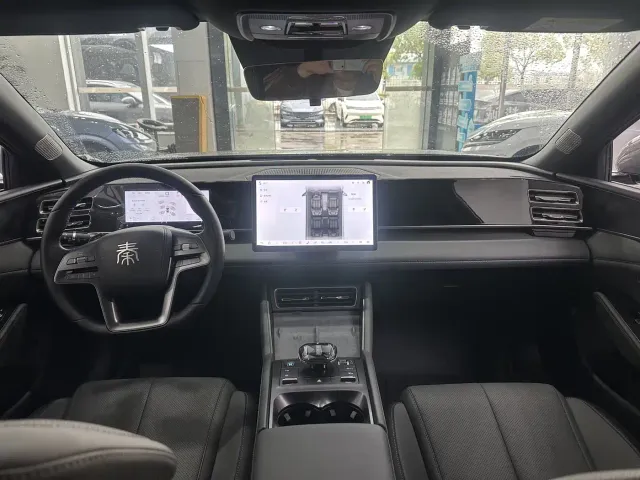 BYD Qin L — Фото автомобиля 5