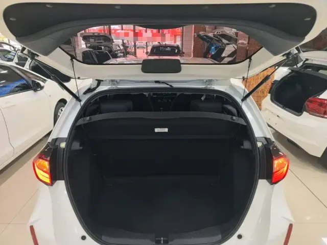 Honda Fit — Фото автомобиля 18