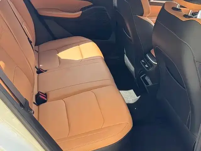 Geely Emgrand — Фото автомобиля 4