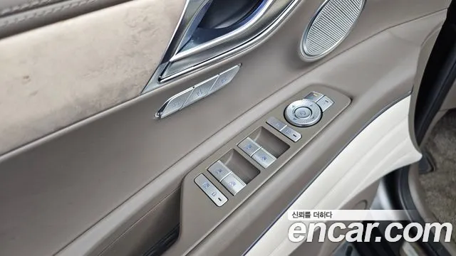 Genesis GV80 — Фото автомобиля 25