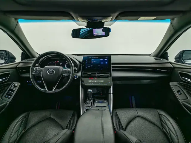 Toyota Avalon — Фото автомобиля 12