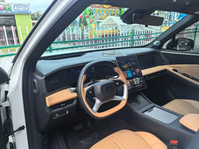 Geely Galaxy L7 — Фото автомобиля 13