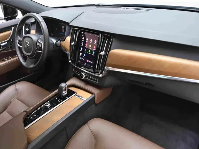 Volvo S90 — Фото автомобиля 15
