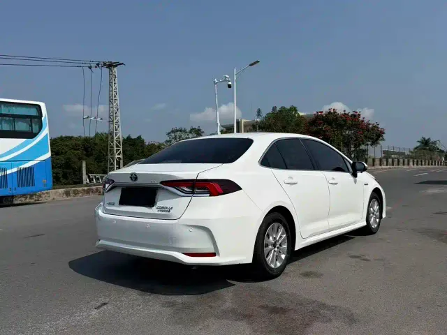 Toyota Corolla — Фото автомобиля 9