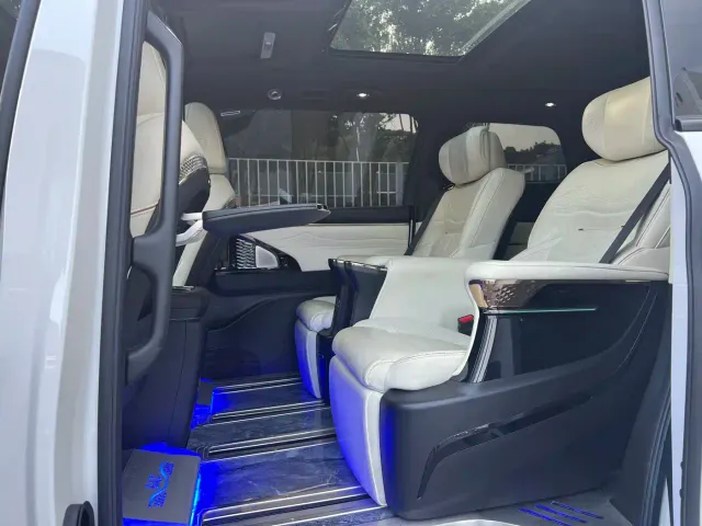 GAC Trumpchi M8 — Фото автомобиля 23