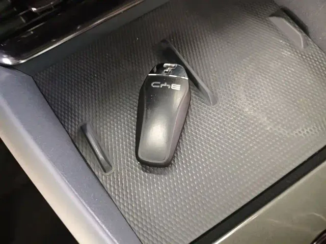 BYD Seal 06 GT — Фото автомобиля 8