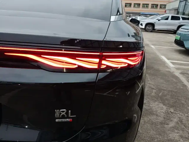 BYD Han L — Фото автомобиля 7