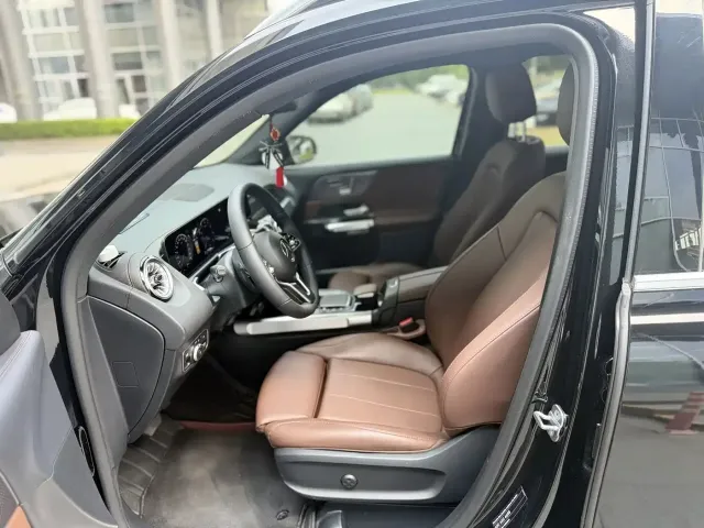 Mercedes-Benz GLB-Class — Фото автомобиля 12