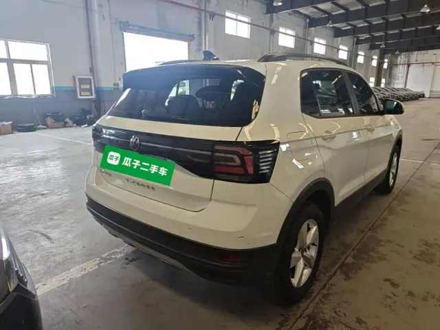 Volkswagen T-Cross — Фото автомобиля 6