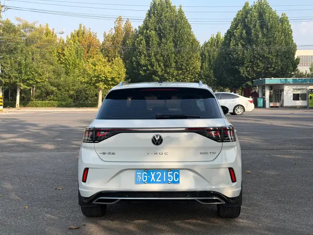 Volkswagen T-Roc — Фото автомобиля 4