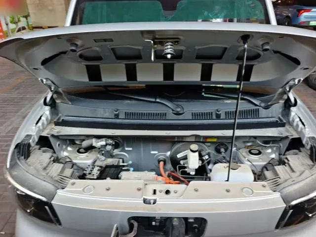 Wuling Zhiguang NEV — Фото автомобиля 21