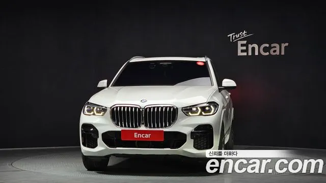 BMW X5 xDrive 40i M Sport — Фото автомобиля 3