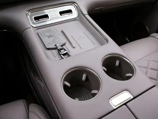 IM Motors LS9 — Фото автомобиля 10