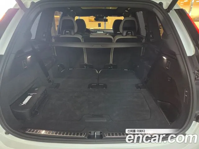 Volvo XC90 — Фото автомобиля 19