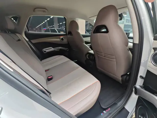 BYD Yuan PLUS — Фото автомобиля 18