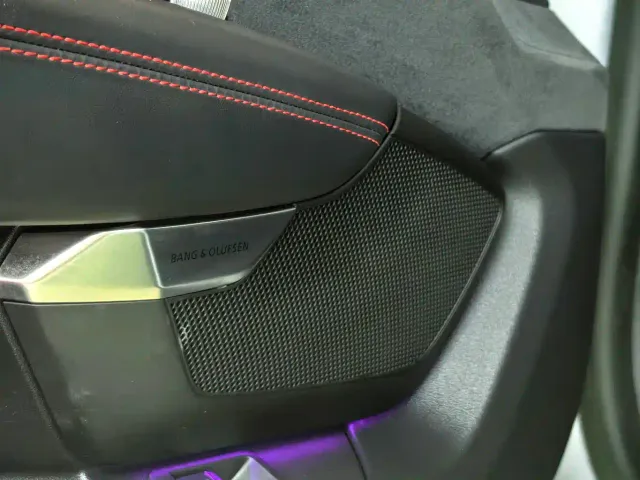 Audi Audi RS e-tron GT 2023 Base Model — Фото автомобиля 13