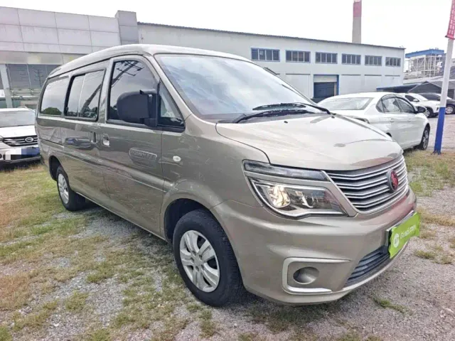 Forthing Lingzhi — Фото автомобиля 3