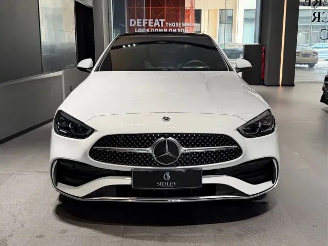 Mercedes-Benz C-Class — Фото автомобиля 2