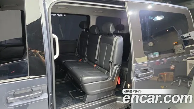 Hyundai Staria Staria — Фото автомобиля 6