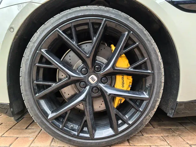 Xiaomi SU7 — Фото автомобиля 5