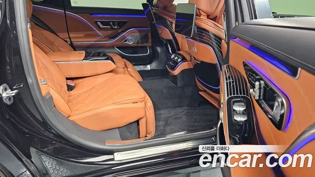 Mercedes-Benz S-Class — Фото автомобиля 11