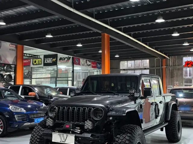Фотография автомобиля — Jeep Gladiator